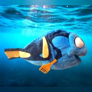 Finding Dory Plush Fish Pixar Disney Store Origina plush with dvd Tag 3181 -17"